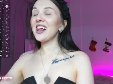 Zlata__Fox Chaturbate stream image from December 21, 2024
