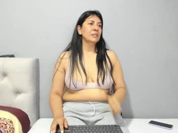 Aisha_Latina Chaturbate stream image from December 21, 2024
