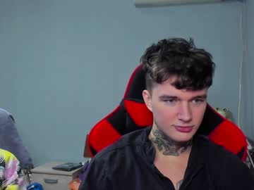Austen_Milker Chaturbate stream image from December 21, 2024