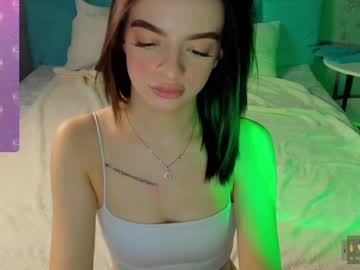 Lolla_Hills Chaturbate stream image from December 21, 2024