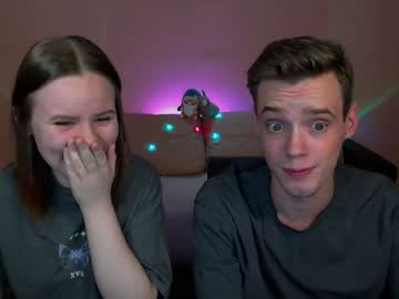 Nickandmolly Chaturbate stream image from December 21, 2024