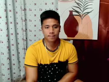 Ur_Pinoydave Chaturbate stream image from December 21, 2024