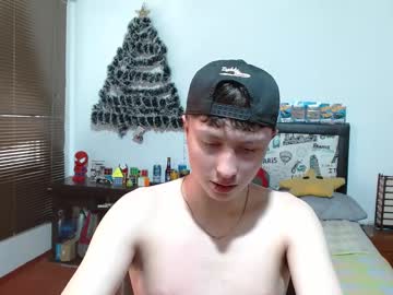 Aron_Miller18 Chaturbate stream image from December 21, 2024