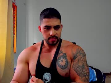 Frankfoxx Chaturbate stream image from December 21, 2024