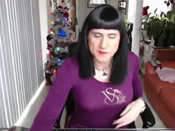 Kellyannelynn Chaturbate stream image from December 21, 2024