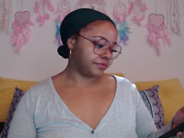 Khayaparker Chaturbate stream image from December 21, 2024