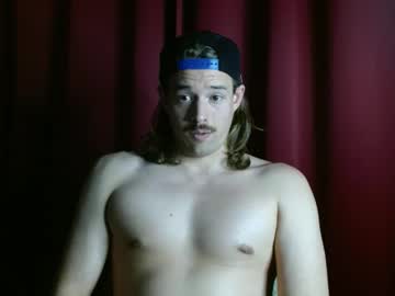 Umphreak42 Chaturbate stream image from December 21, 2024
