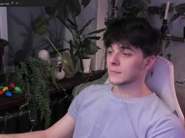 Whiteegrimm Chaturbate stream image from December 21, 2024