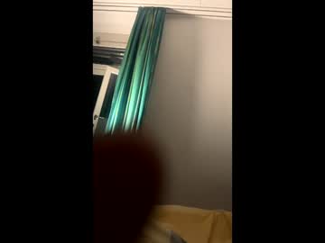 Apfelsaeftle Chaturbate stream image from December 21, 2024
