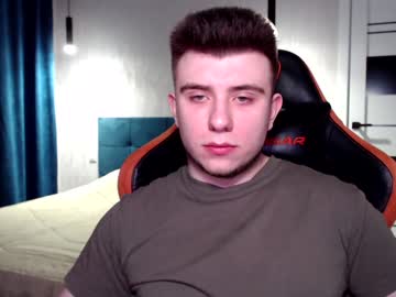Honey_Furry Chaturbate stream image from December 21, 2024