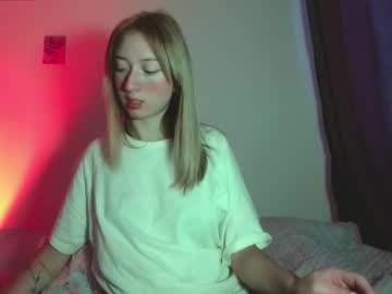 Sophie_Collins13 stream image from December 21, 2024