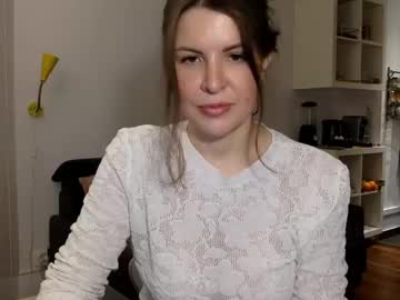 Angeladarkk Chaturbate stream image from December 21, 2024