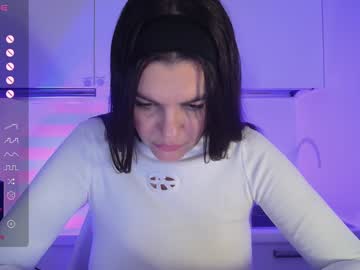 Greta_Devine Chaturbate stream image from December 21, 2024
