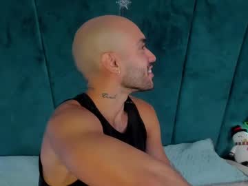 Marcoandrey Chaturbate stream image from December 21, 2024
