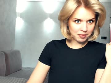 Alexxxakiss Chaturbate stream image from December 21, 2024