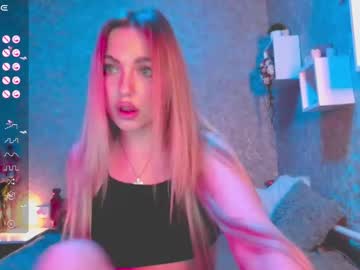 Holly_Molly8 Chaturbate stream image from December 21, 2024