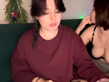 Hungry_Bunnyyyy Chaturbate stream image from December 21, 2024