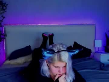 Joannlowe Chaturbate stream image from December 21, 2024