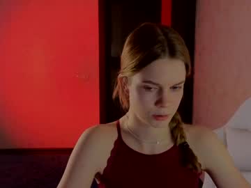 Mira_Dope Chaturbate stream image from December 21, 2024