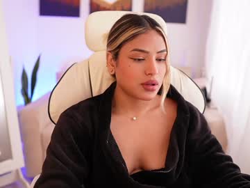 Saraparisi_ Chaturbate stream image from December 21, 2024