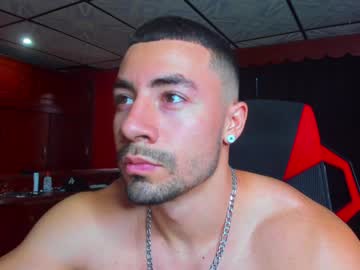 Jhojanstrong_ Chaturbate stream image from December 21, 2024