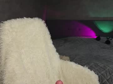 Kris_Bupsikitty Chaturbate stream image from December 21, 2024