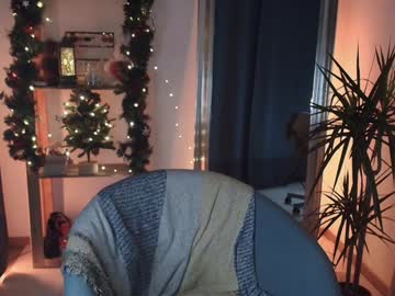Marrygrayes Chaturbate stream image from December 21, 2024
