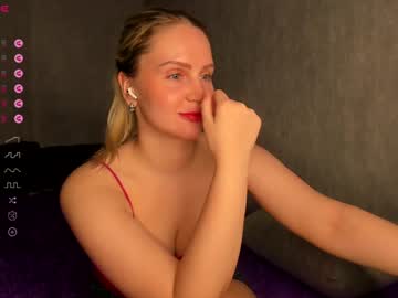 Nutcrewlove Chaturbate stream image from December 21, 2024