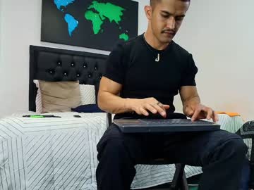 Yank4fuck Chaturbate stream image from December 21, 2024