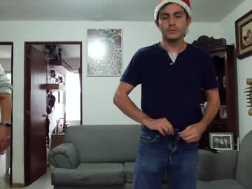 Lobomx19 Chaturbate stream image from December 21, 2024