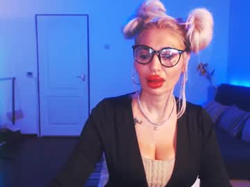 Preggyhotmommy Chaturbate stream image from December 21, 2024
