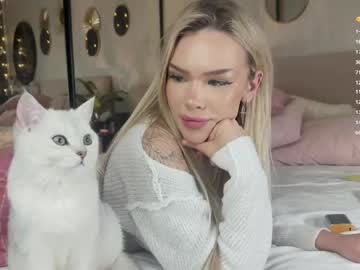 Tenderiris Chaturbate stream image from December 21, 2024