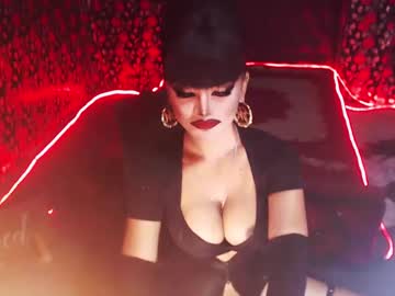 _Hailyourqueenx Chaturbate stream image from December 22, 2024