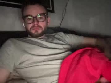 Bitofahungvoyer Chaturbate stream image from December 22, 2024