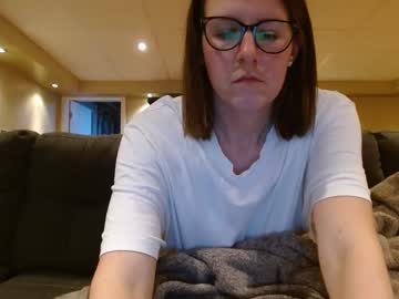 Camforfunmoment Chaturbate stream image from December 22, 2024