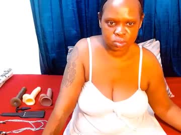 Ladyluna69 Chaturbate stream image from December 22, 2024
