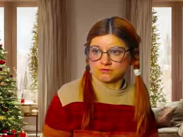 Rileycomely Chaturbate stream image from December 22, 2024