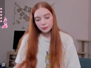 Cinnabongirls Chaturbate stream image from December 22, 2024