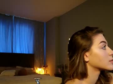 Darilboom Chaturbate stream image from December 22, 2024