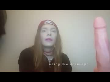 Emilkacute Chaturbate stream image from December 22, 2024