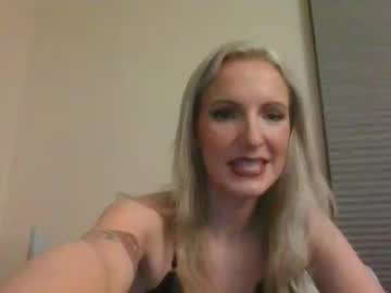 Juicyjade2333 Chaturbate stream image from December 22, 2024