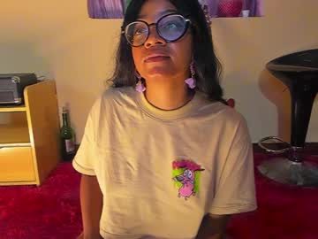 Romantic_Stargirl Chaturbate stream image from December 22, 2024