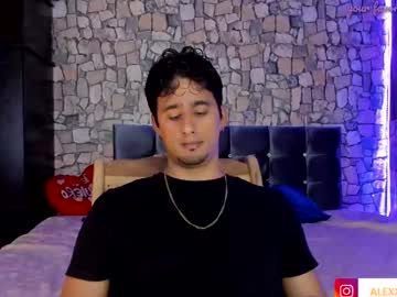 Derekk_Cute Chaturbate stream image from December 22, 2024