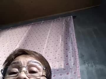 Lolamommie Chaturbate stream image from December 22, 2024