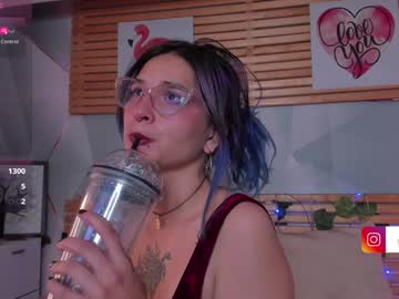Maia_Tunder Chaturbate stream image from December 22, 2024