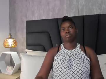 Nahia_Whatson Chaturbate stream image from December 22, 2024