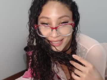 Petite_Kurly_Qt Chaturbate stream image from December 22, 2024