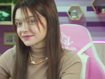 Taramilller Chaturbate stream image from December 22, 2024