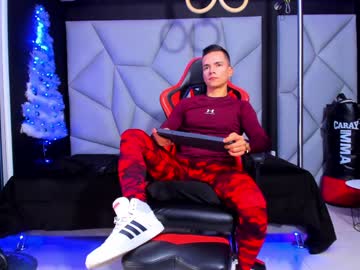 Aydenmillerdom Chaturbate stream image from December 22, 2024