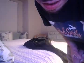 Jennidoesjuli Chaturbate stream image from December 22, 2024